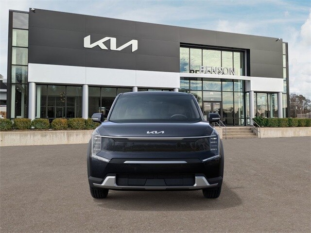 2026 Kia EV9 Light Long Range photo 2