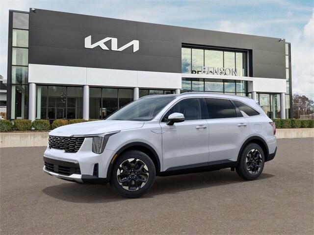 2025 Kia Sorento S photo 3