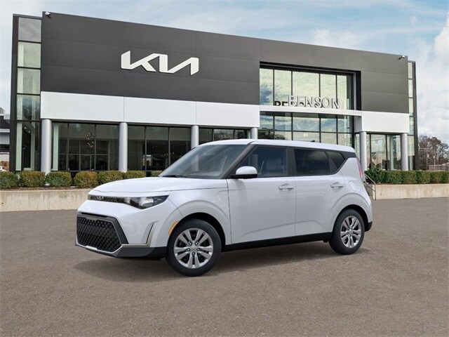 2025 Kia Soul LX photo 3
