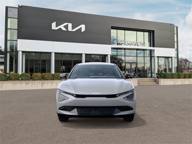 2025 Kia EV6 Light photo 2