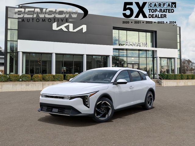 2026 Kia K4 EX AT Hatchback's photo