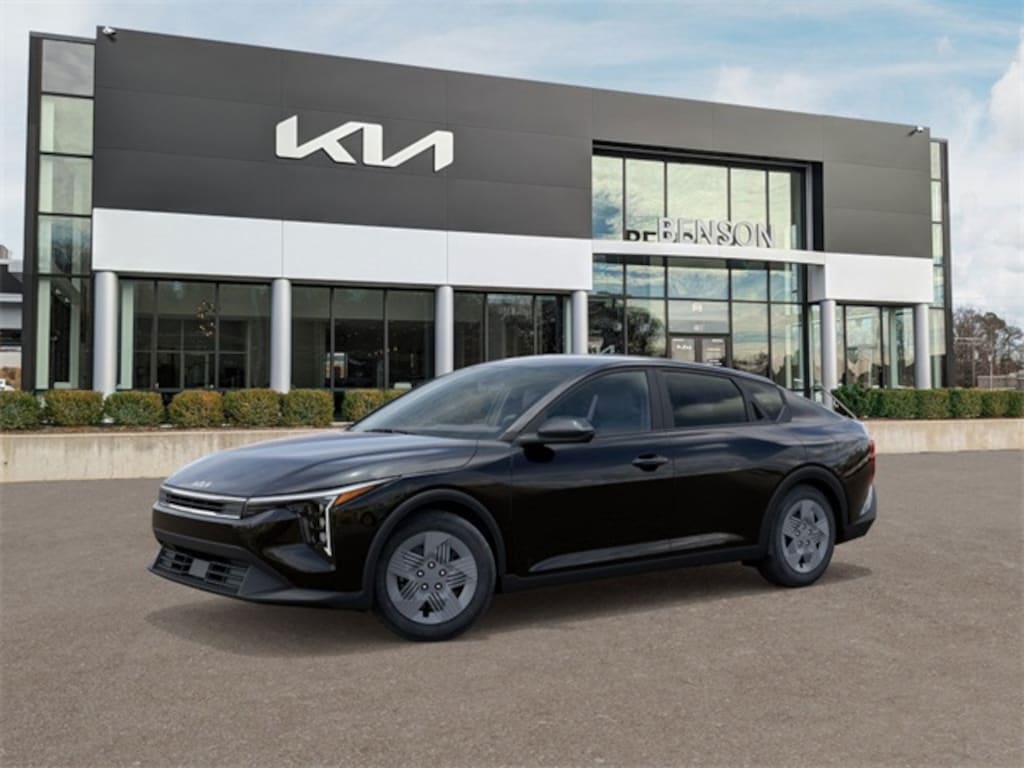 New 2025 Kia K4 LX Sedan
