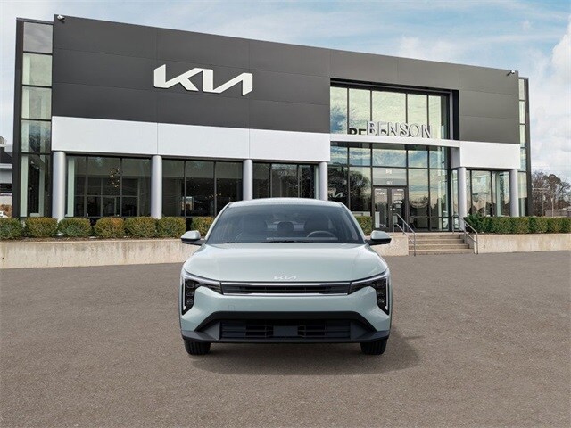 2025 Kia K4 LXS photo 2