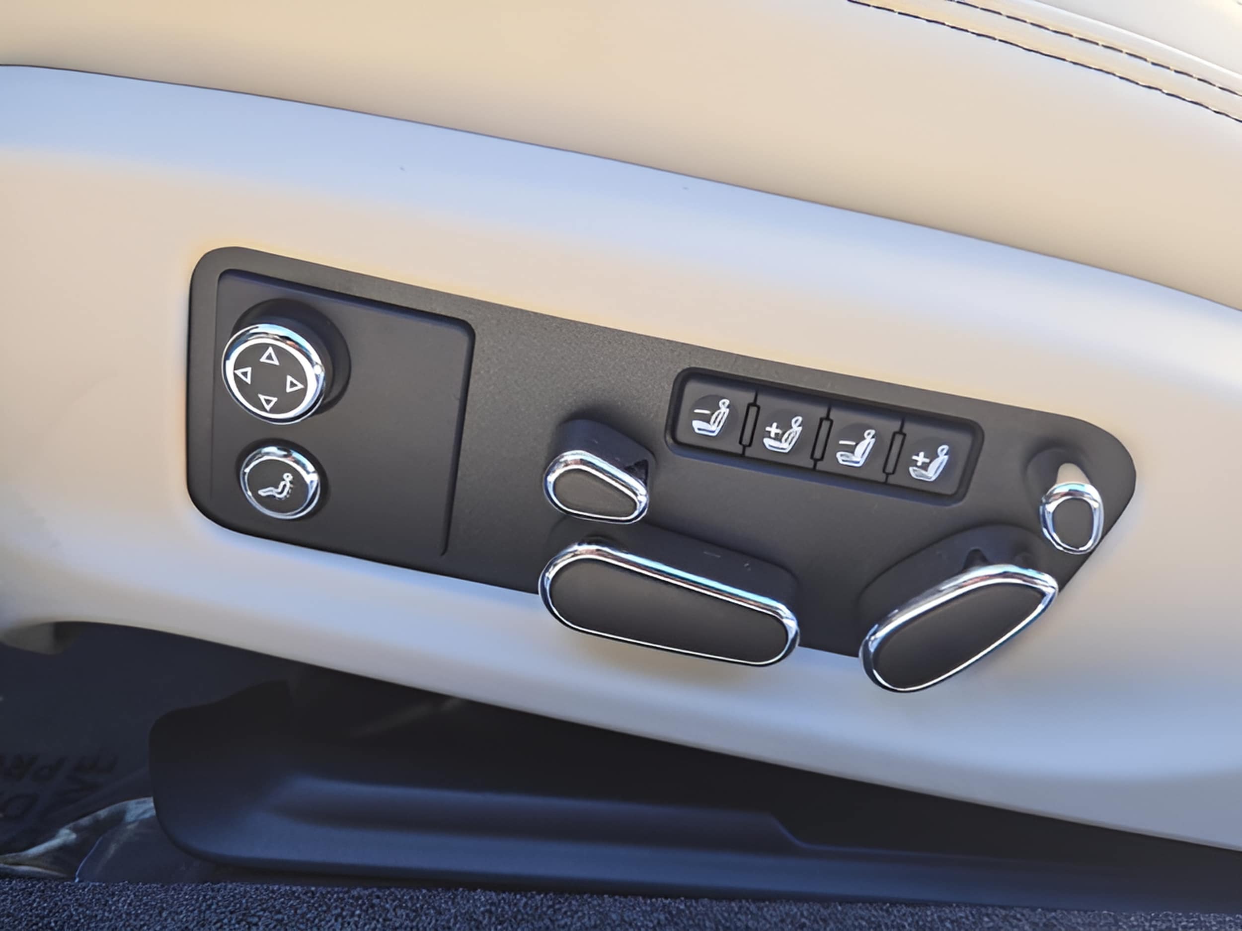 2026 Bentley Continental GT Azure - Photo 21