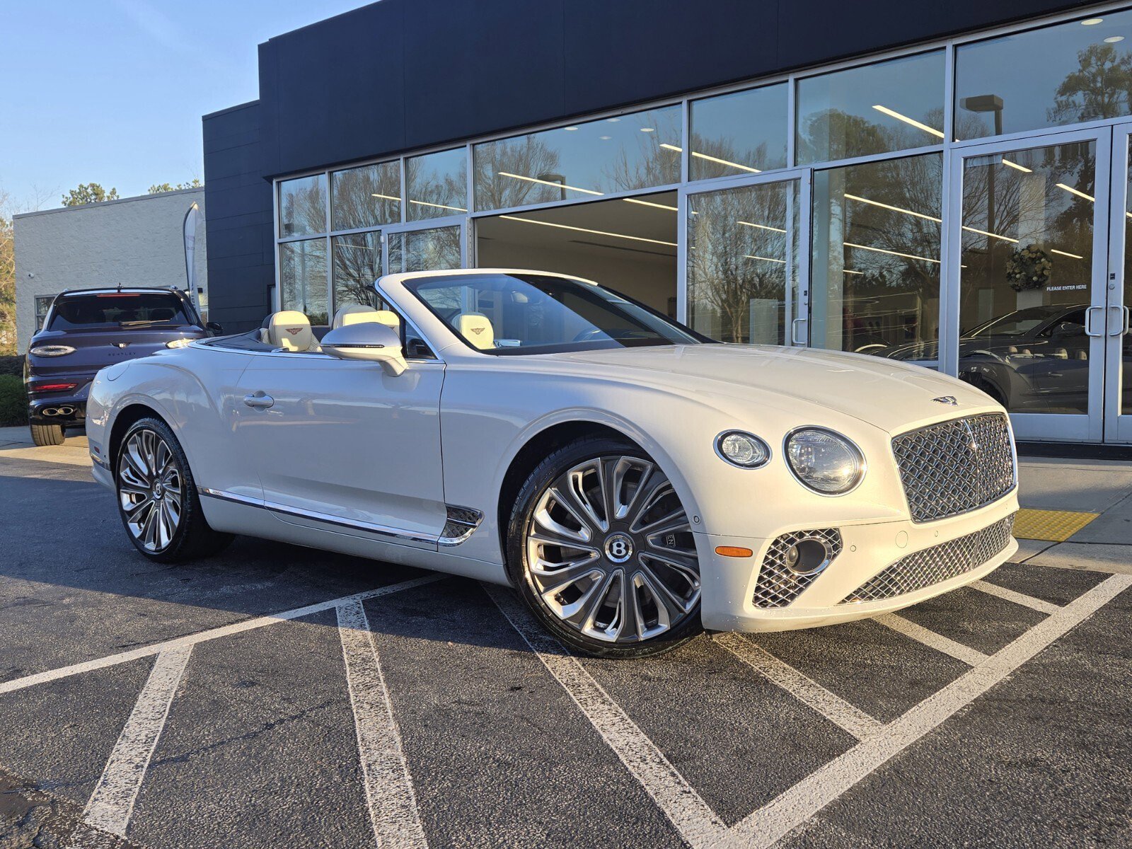 2023 Bentley Continental GTC Mulliner's photo