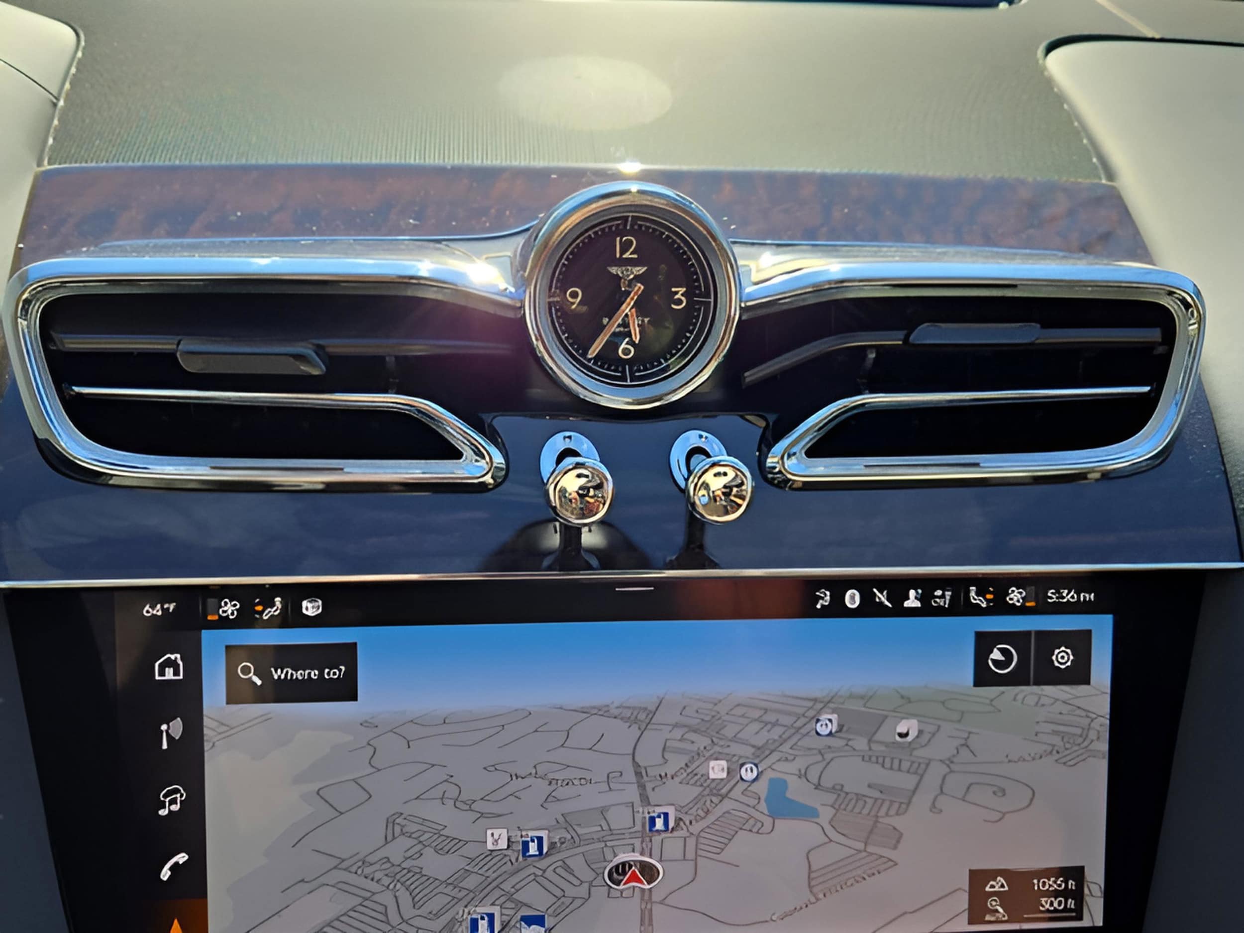 2025 Bentley Bentayga Azure - Photo 35