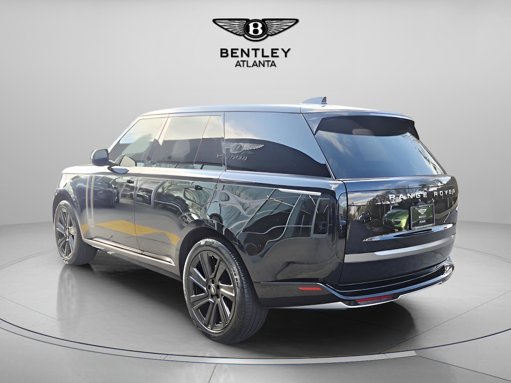 Used 2023 Land Rover Range Rover P530 SE Sport Utility