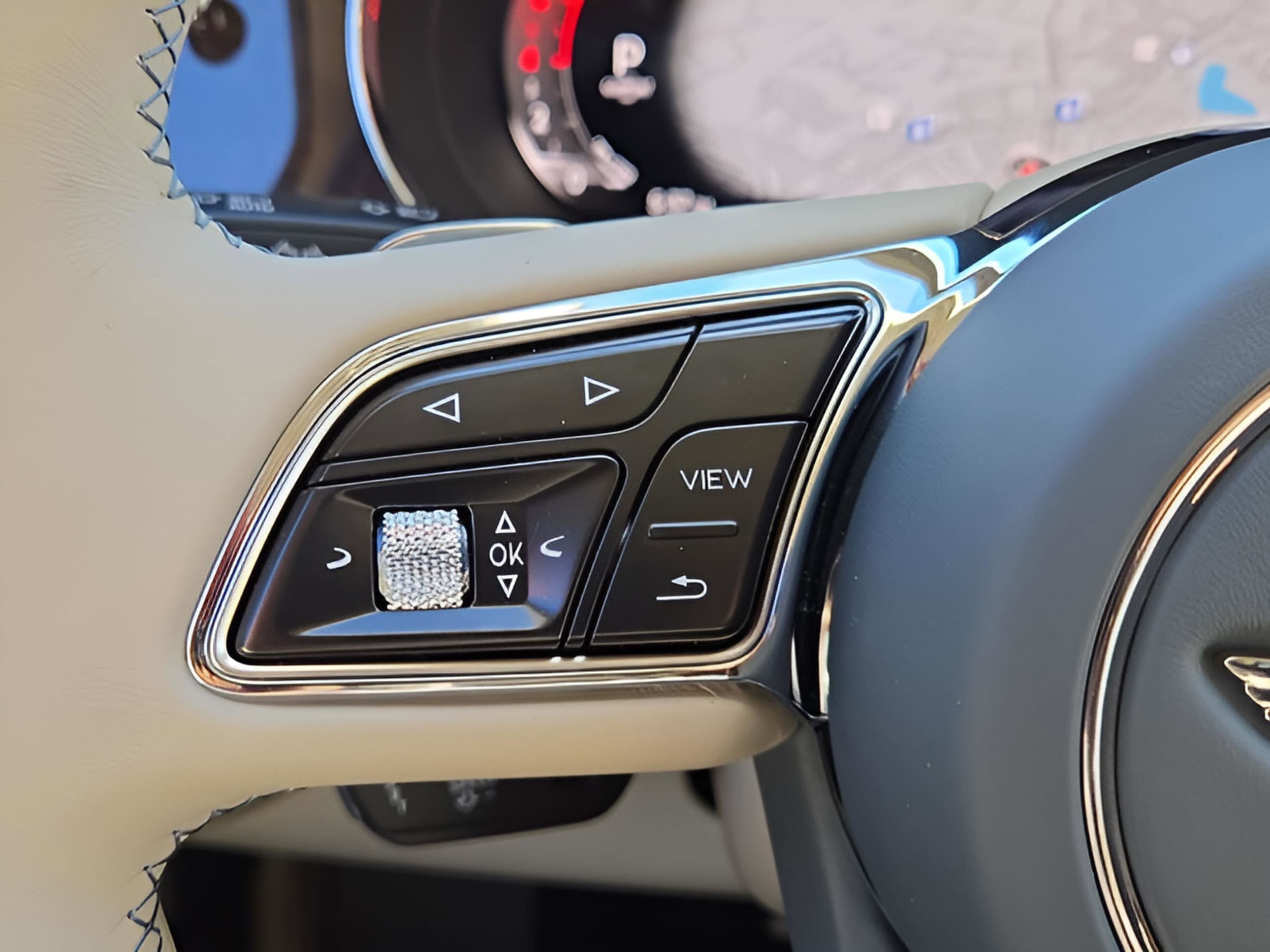 2025 Bentley Bentayga Azure - Photo 51