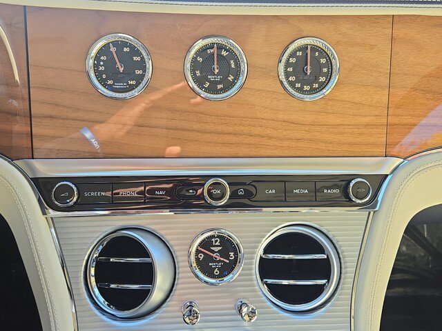 2026 Bentley Continental GT Azure - Photo 33