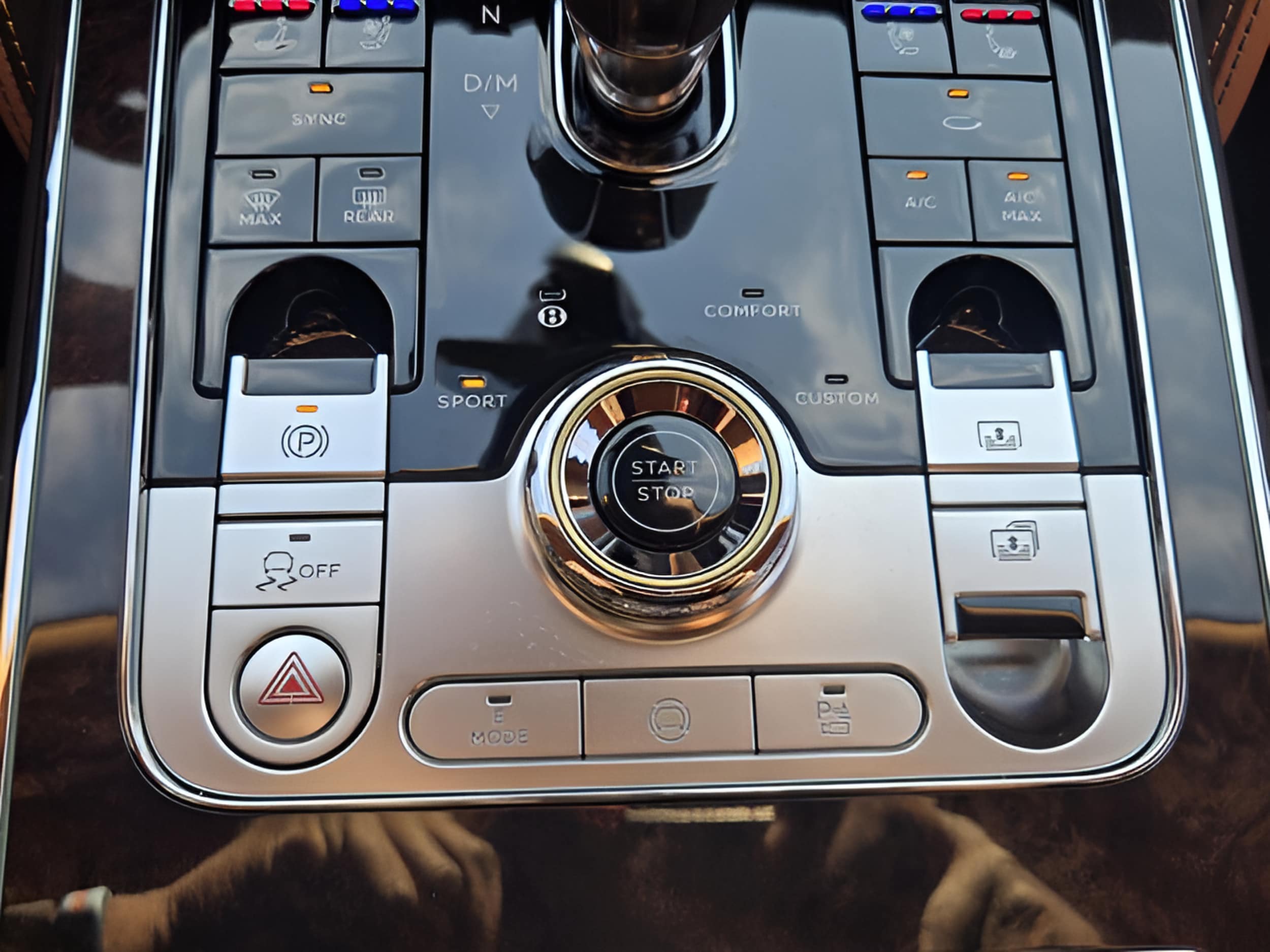 2025 Bentley Flying Spur Speed - Photo 46
