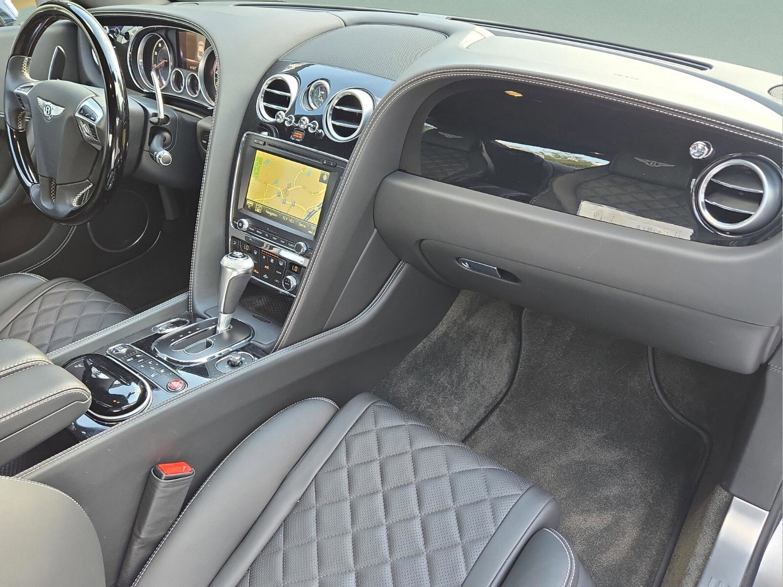 2017 Bentley Continental GT Mulliner photo 2