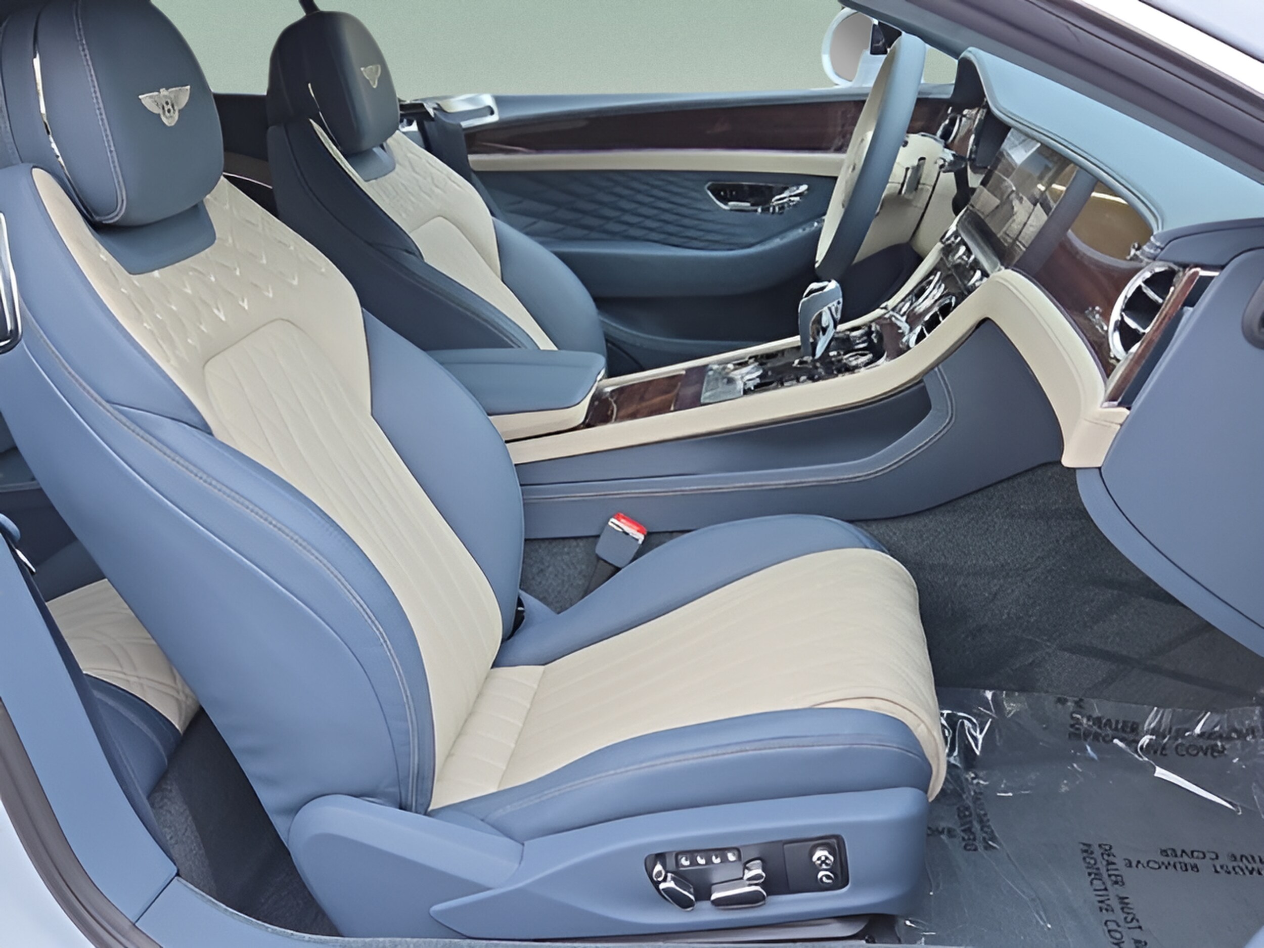 2026 Bentley Continental GT Azure - Photo 30