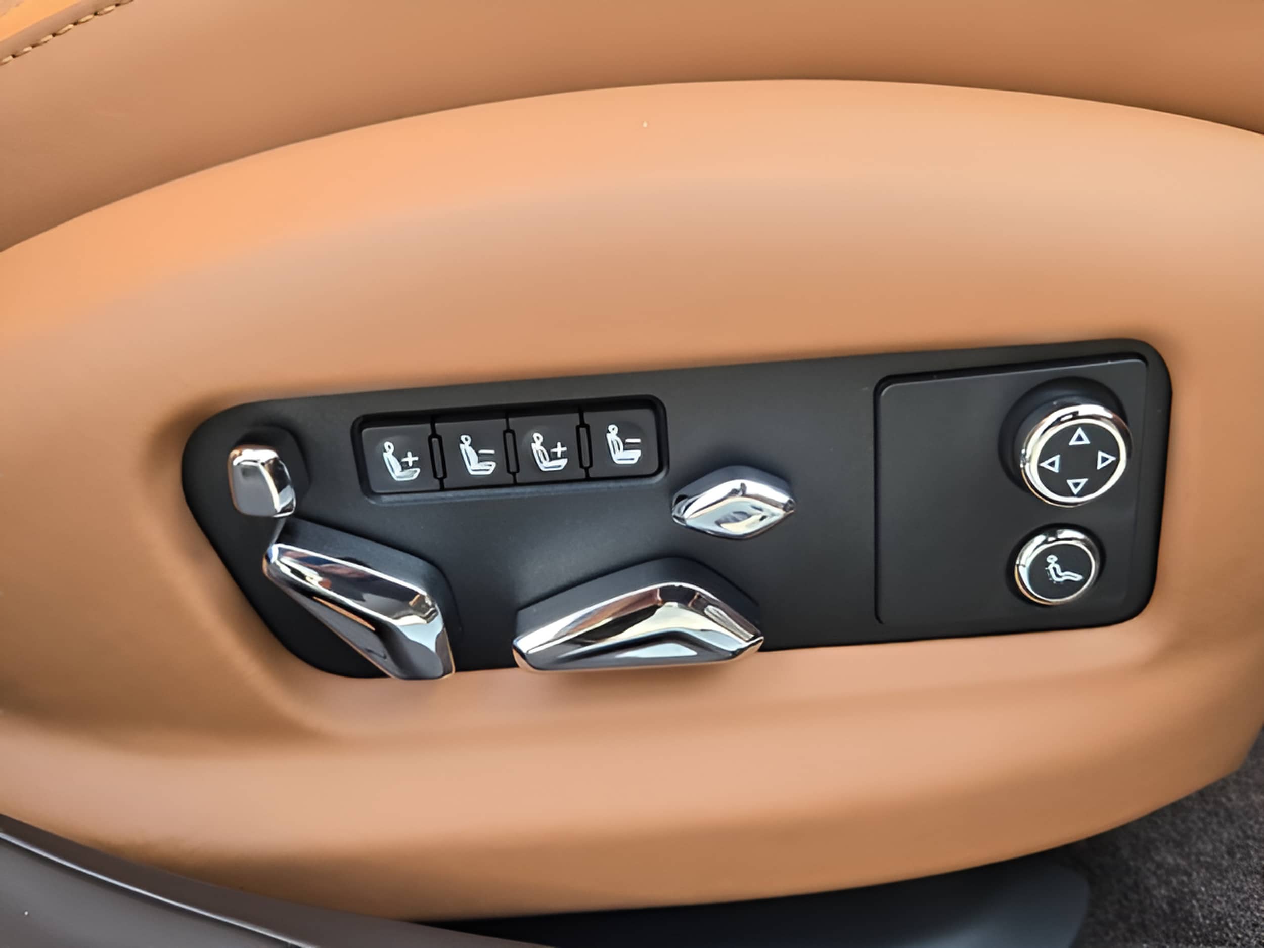 2025 Bentley Flying Spur Speed - Photo 34