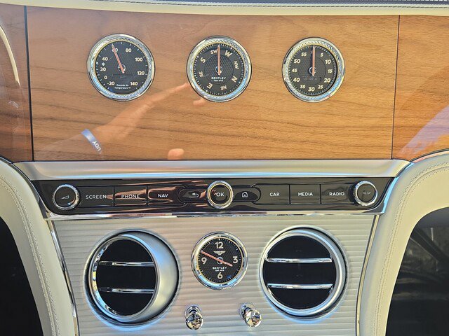 2026 Bentley Continental GT Azure - Photo 32