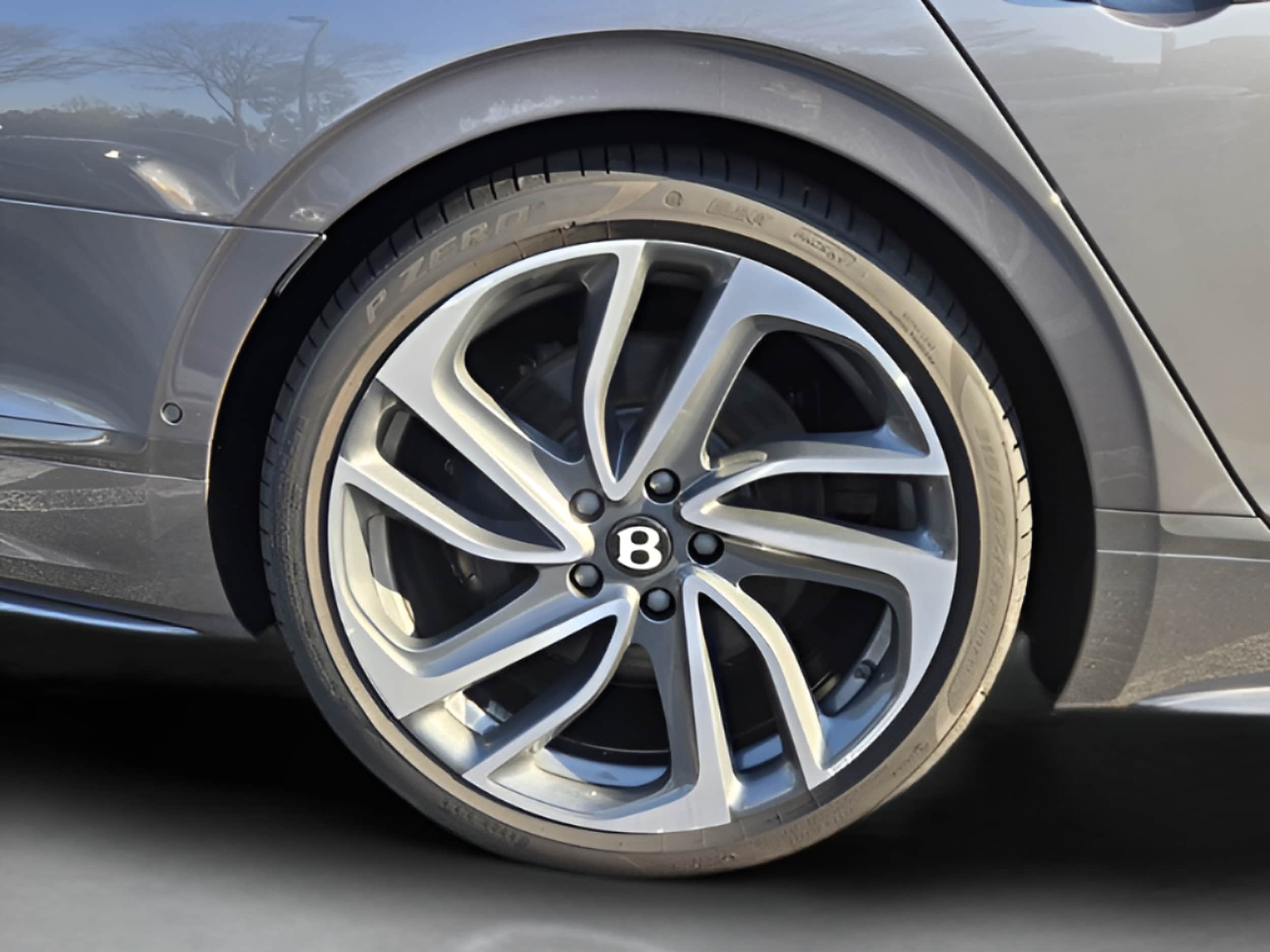 2025 Bentley Flying Spur Speed - Photo 17