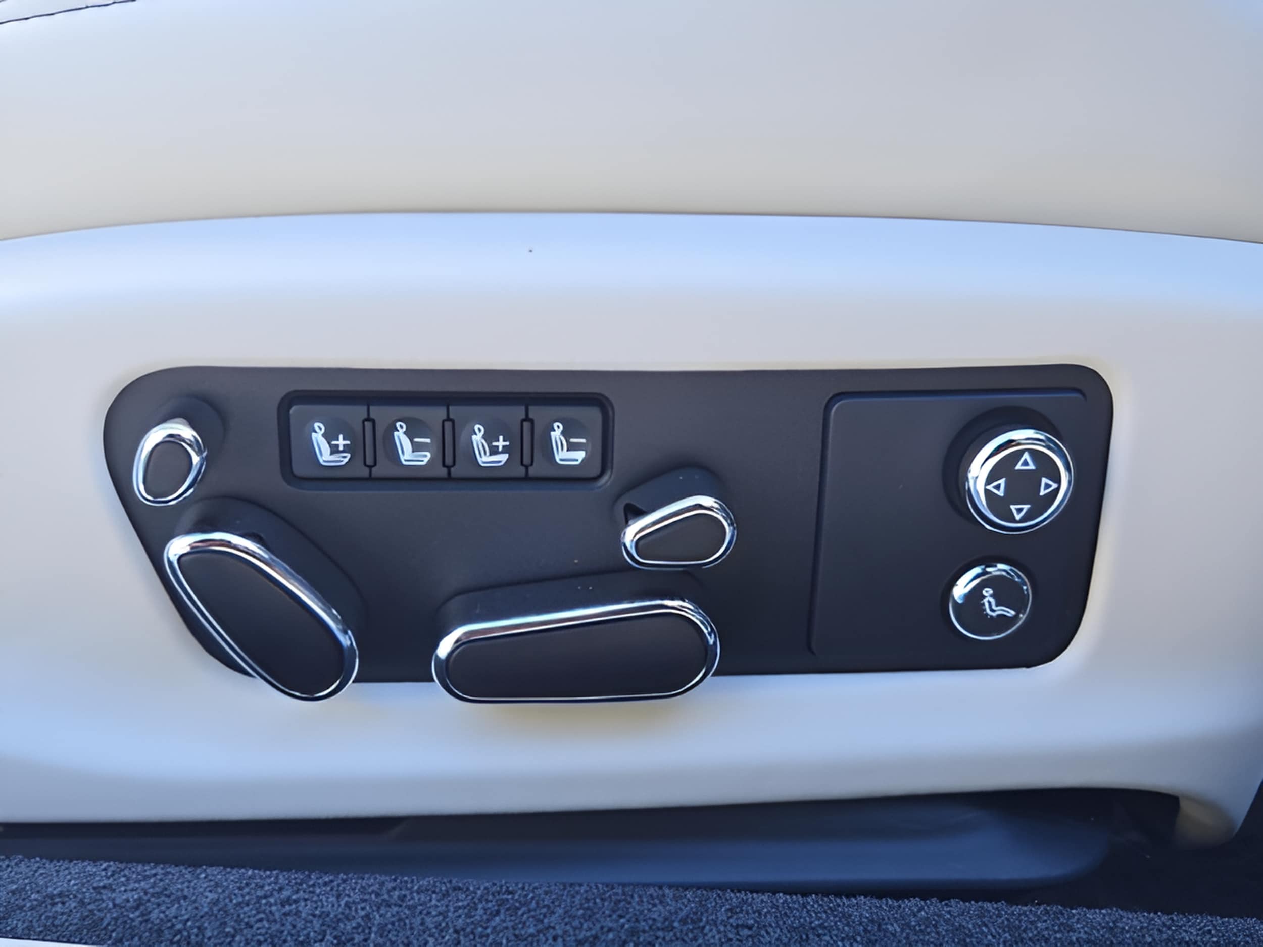 2026 Bentley Continental GT Azure - Photo 30