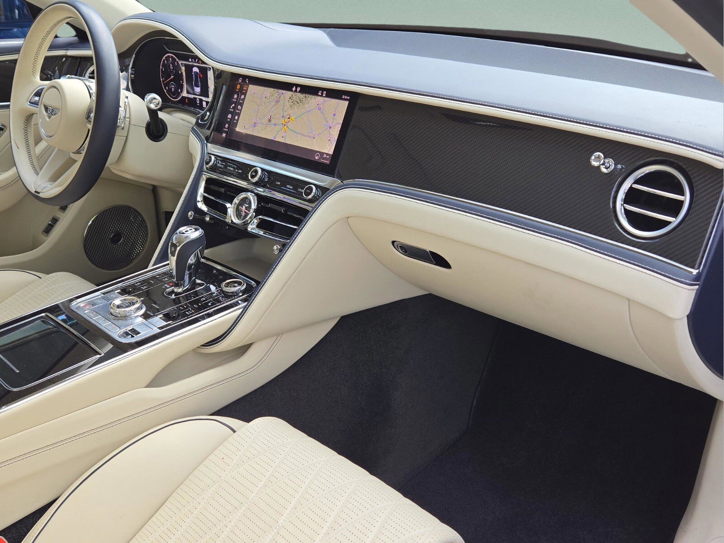 2022 Bentley Flying Spur W12 photo 2