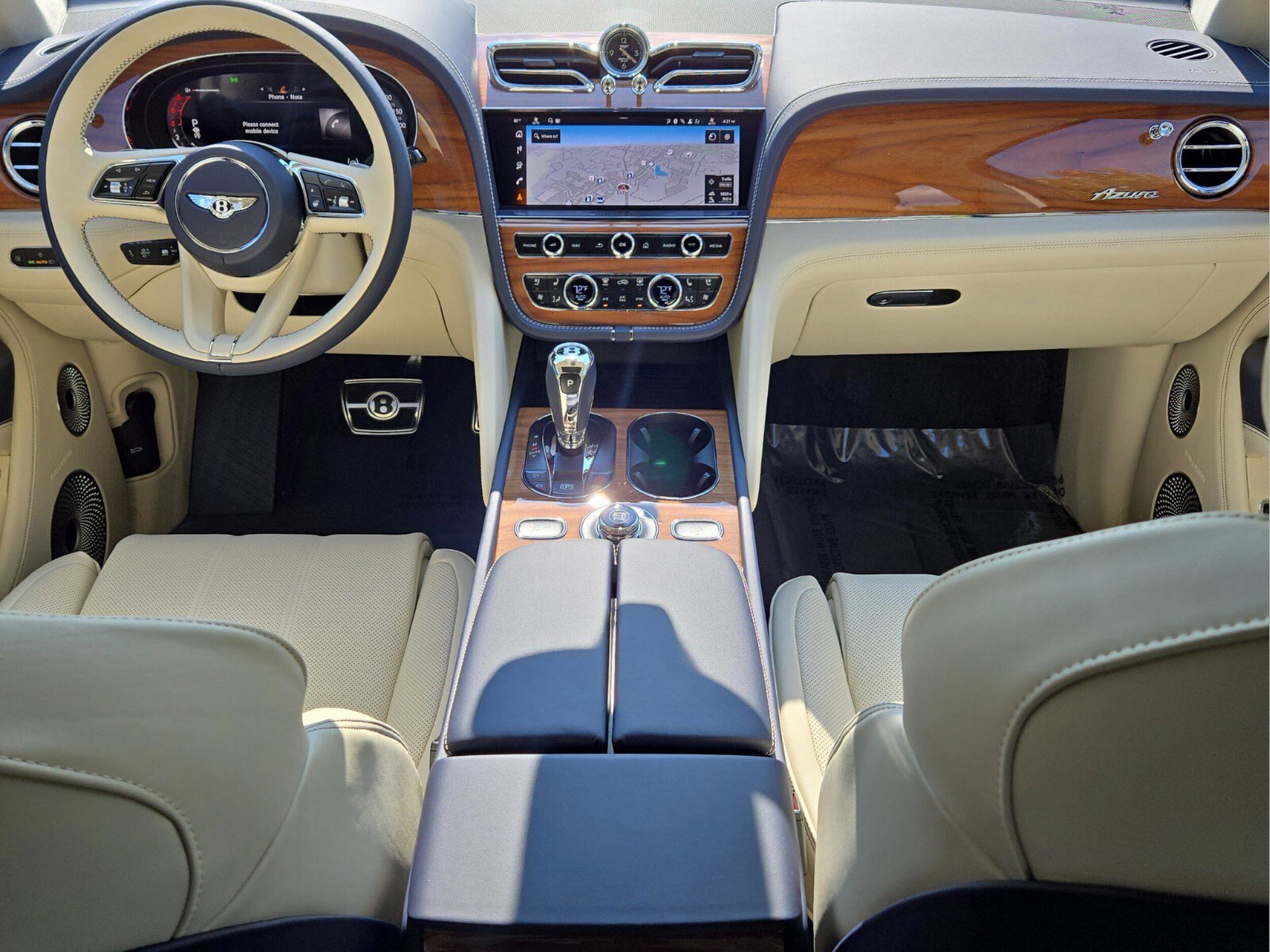 2025 Bentley Bentayga Azure photo 4