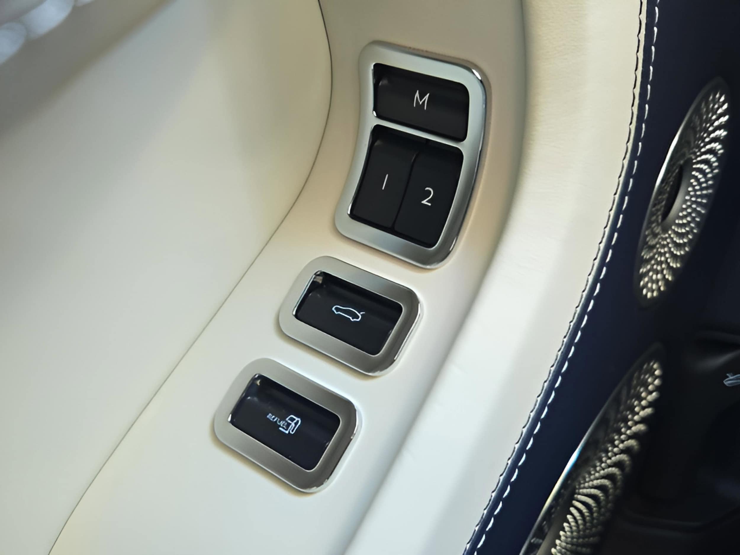 2026 Bentley Continental GT Azure - Photo 50