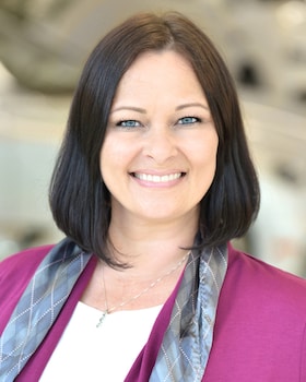 Staff member Amber Fontaine from ID_0e362da9a1b7