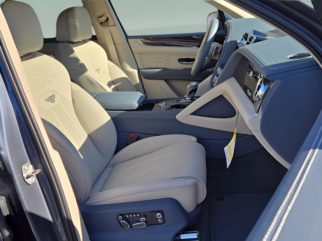 New 2025 Bentley Bentayga Azure SUV
