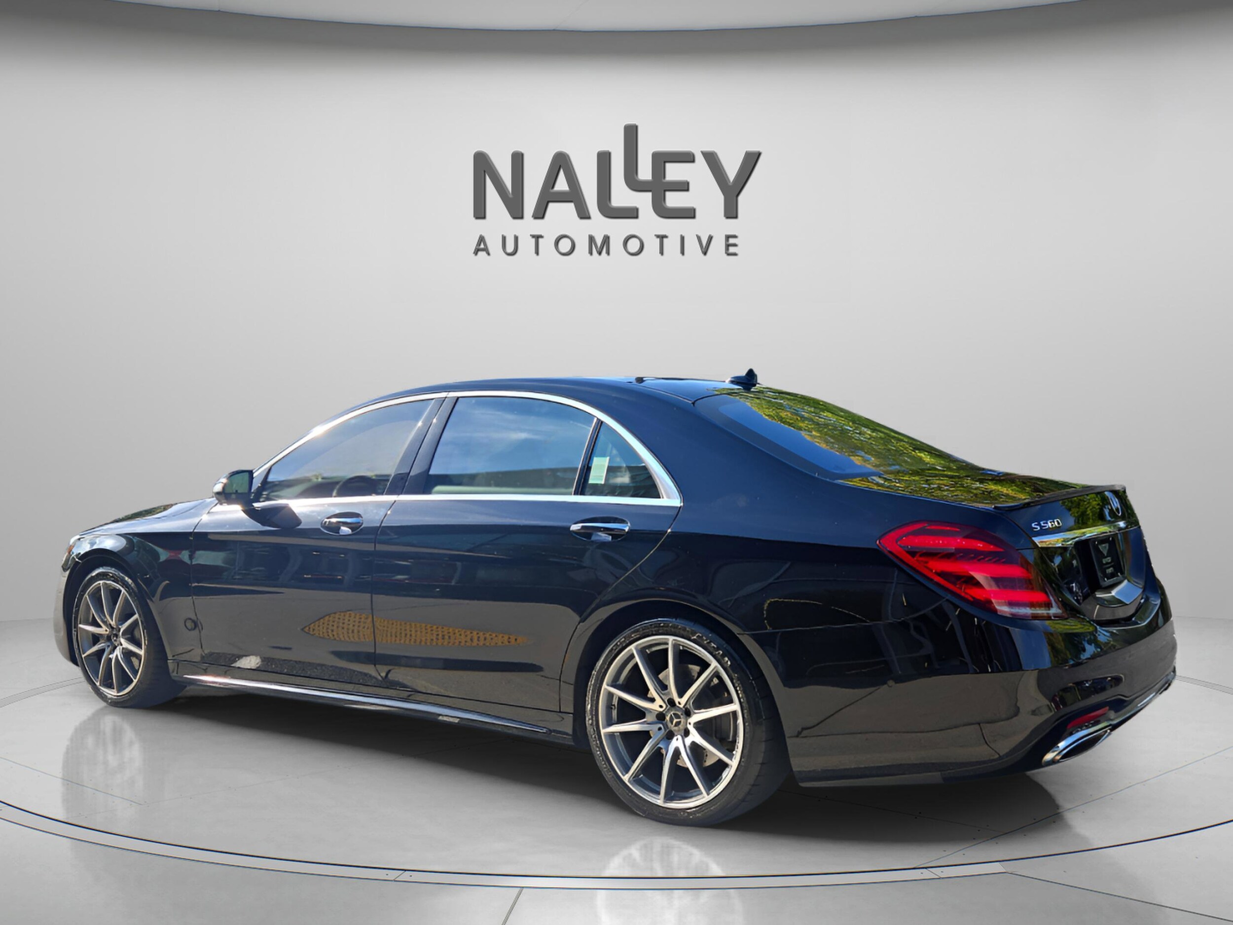 2019 Mercedes Benz S 560 photo 2