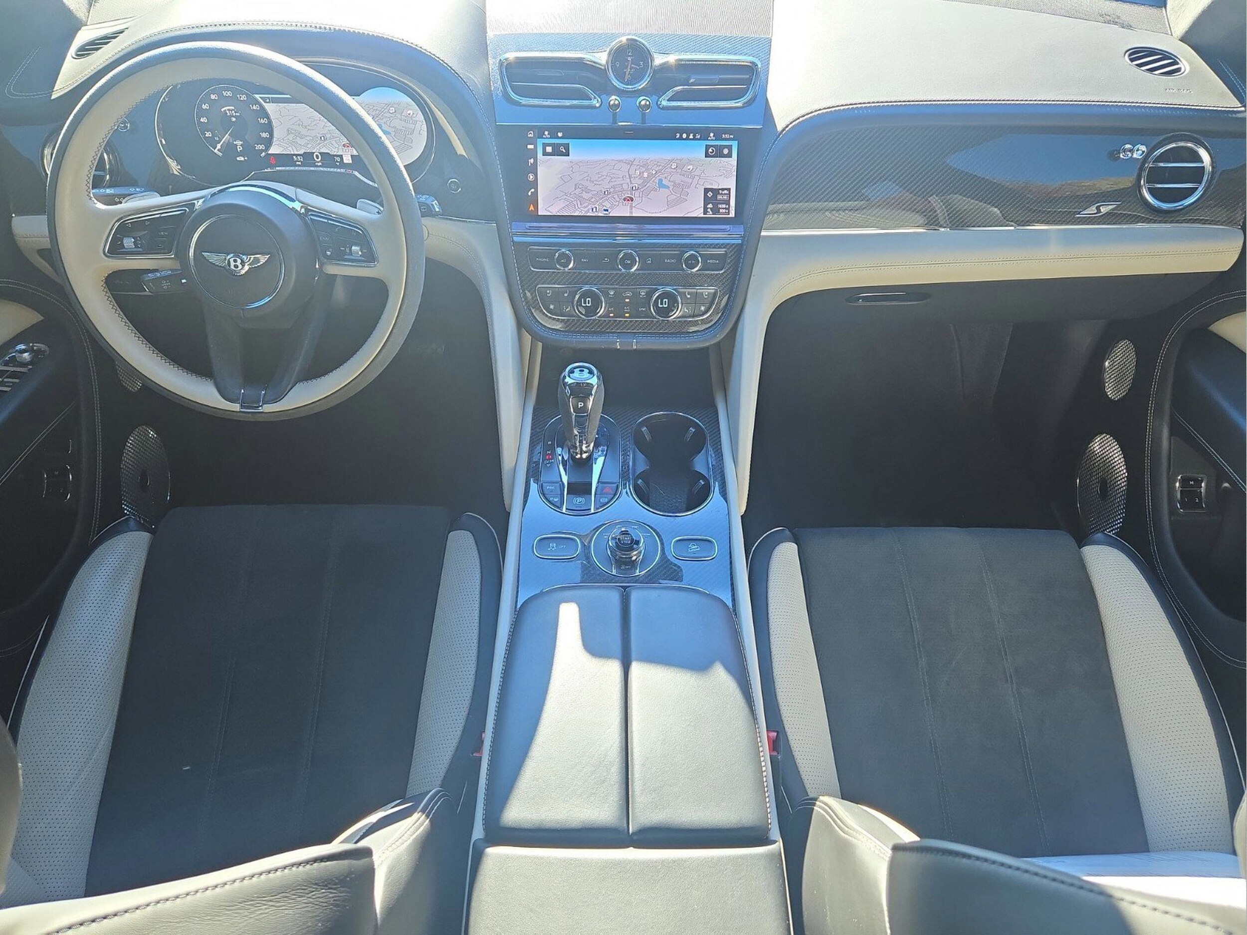 2022 Bentley Bentayga S photo 4