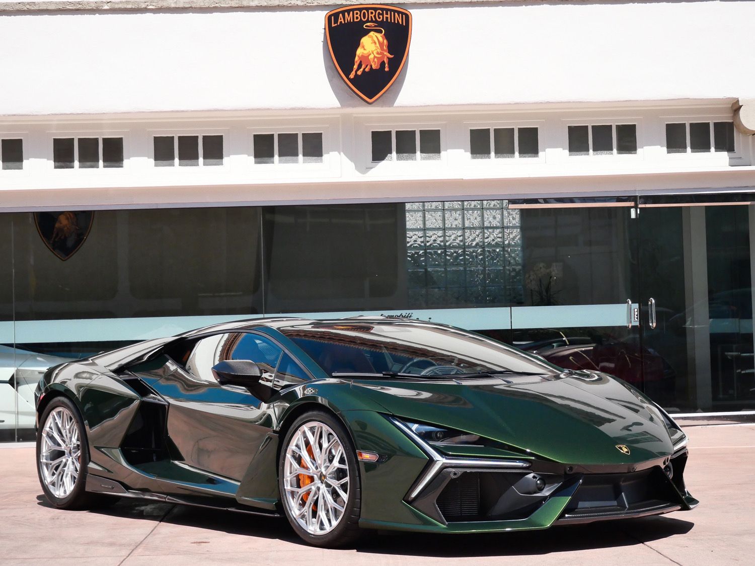 2025 Lamborghini Revuelto Coupe
