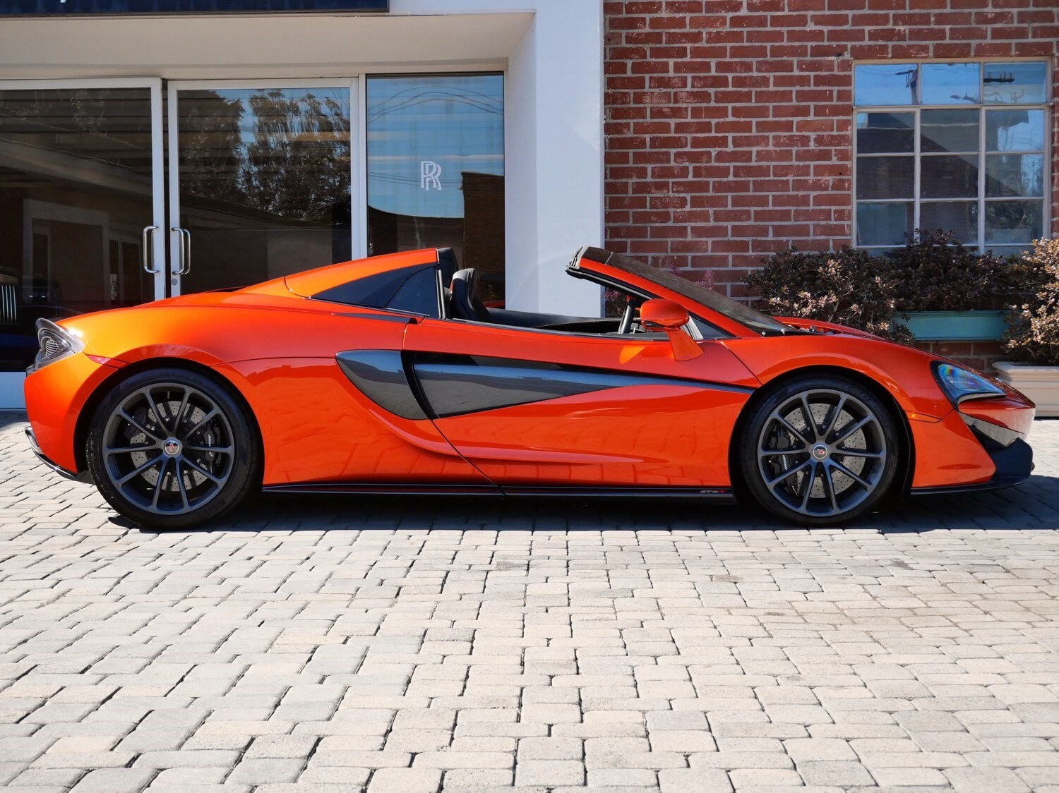 2018 Mclaren 570S Spider photo 3