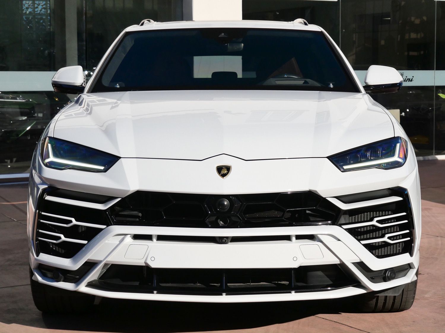 2021 Lamborghini Urus photo 2