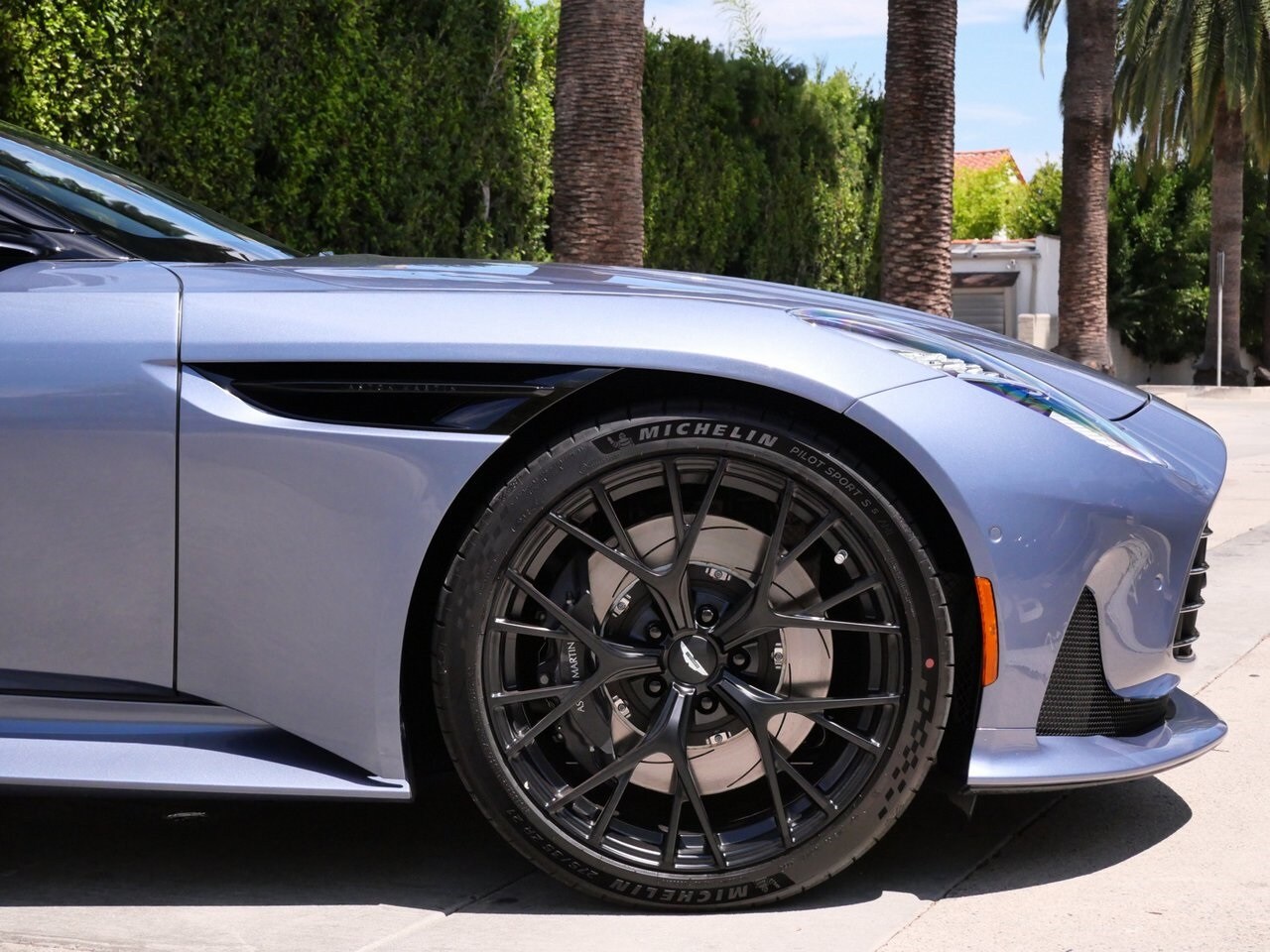 2026 Aston Martin DB12 AM5 photo 4