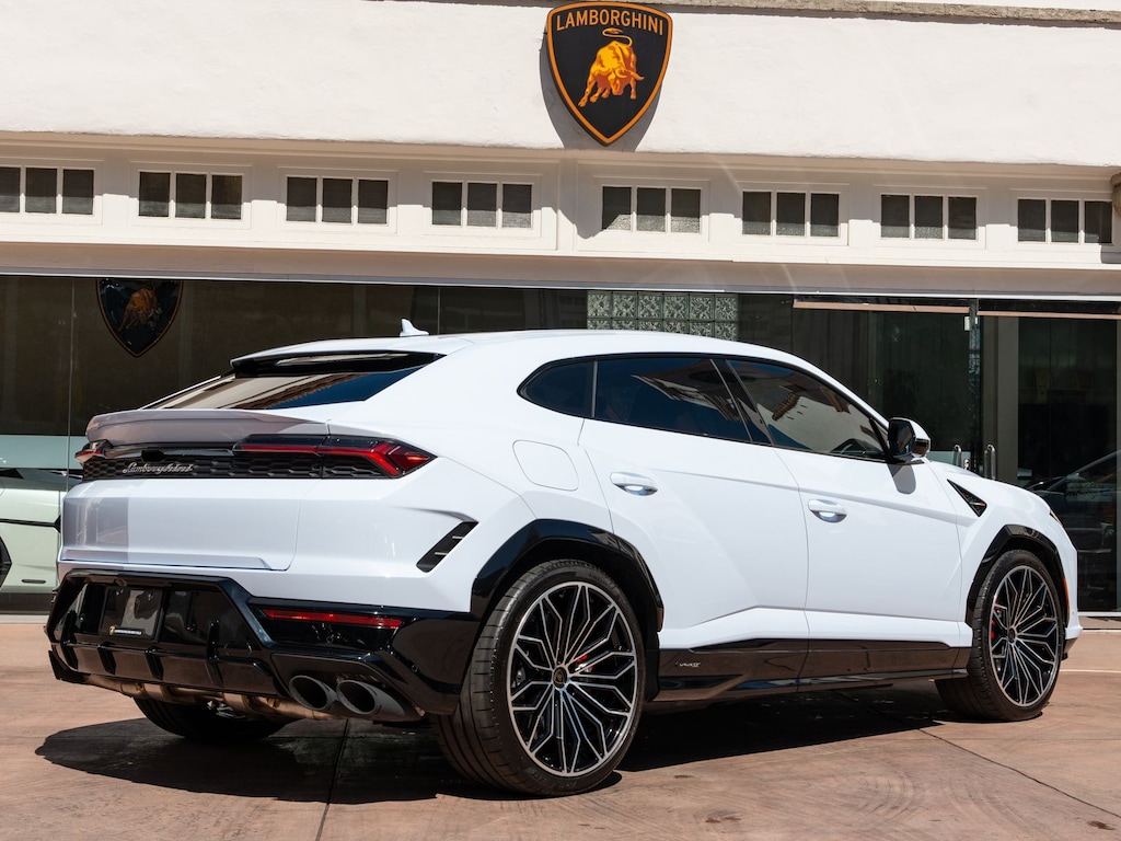 Used 2026 Lamborghini Urus SE SUV