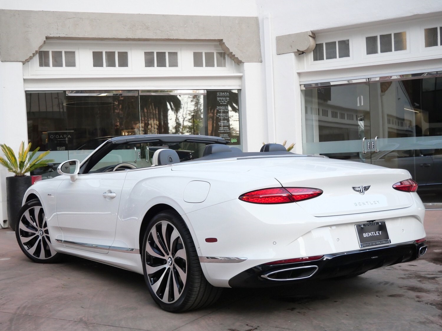 2026 Bentley Continental GTC Azure photo 3