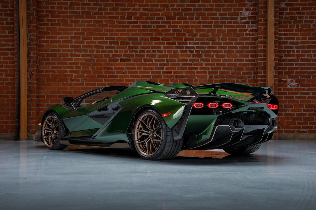 Used 2021 Lamborghini Sian Roadster