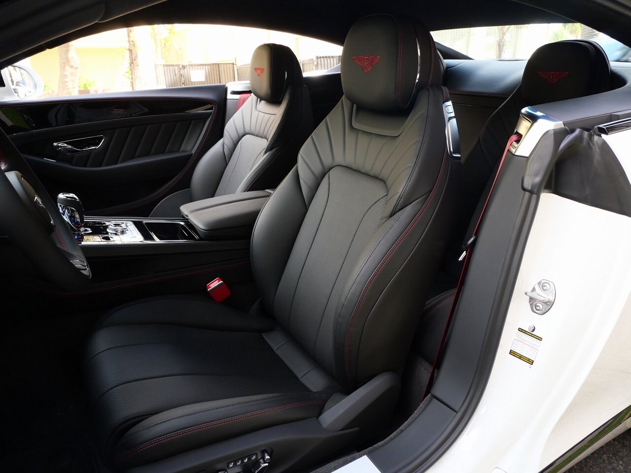 2024 Bentley Continental GT photo 2
