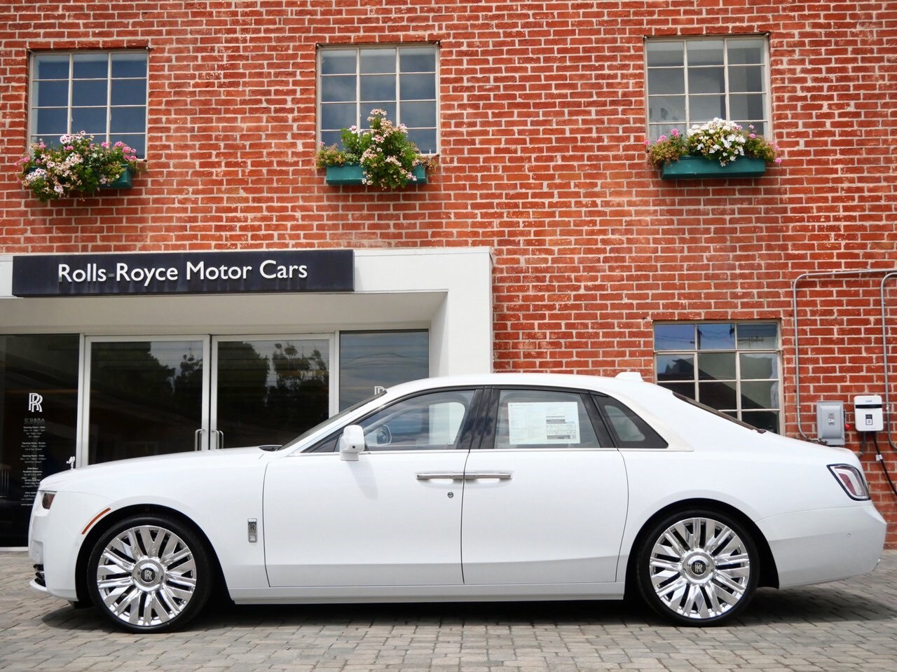 2025 Rolls Royce Ghost RR photo 3