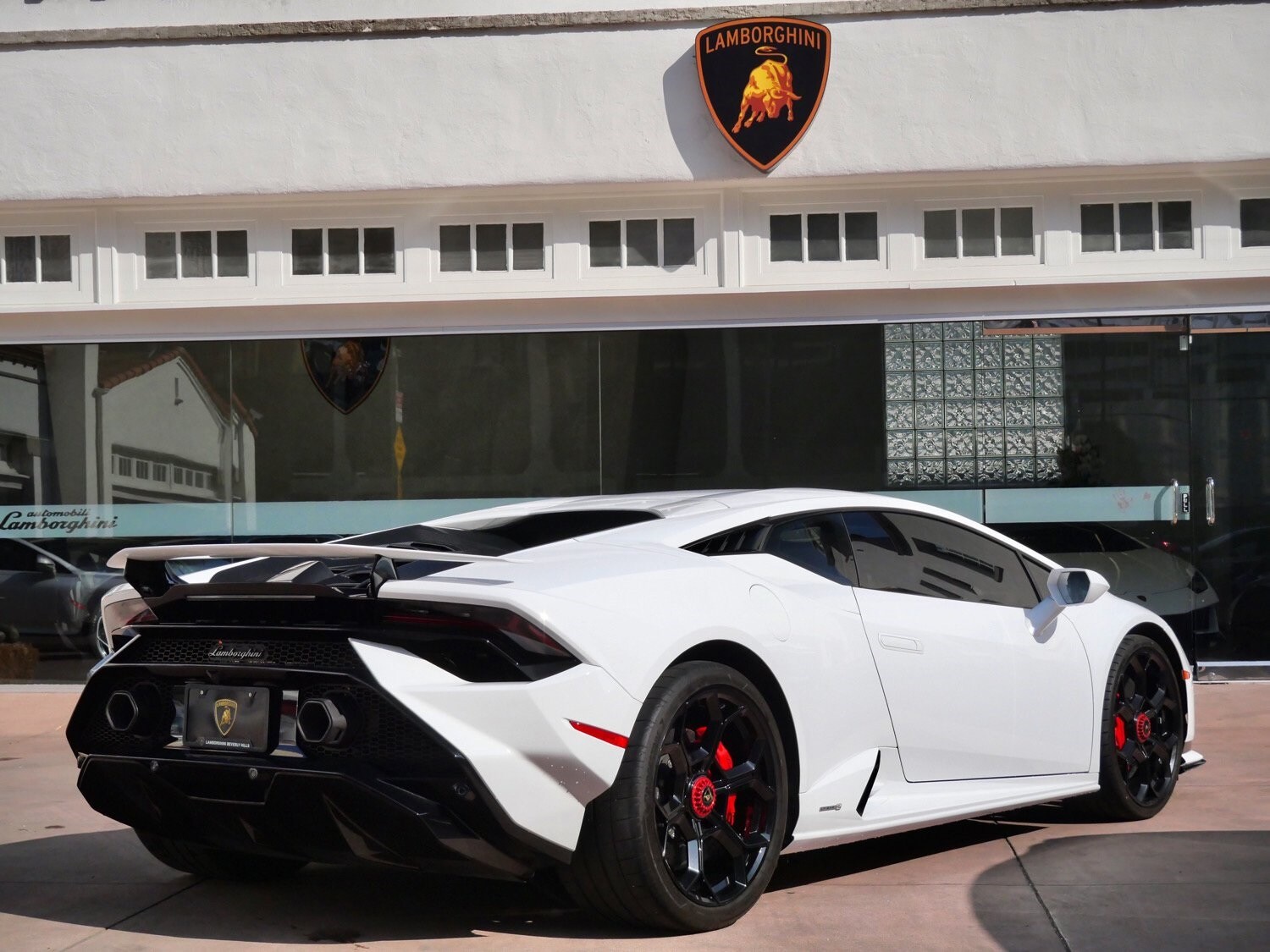 2023 Lamborghini Huracan Tecnica photo 3