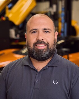 Staff member Vartan Vartanian from 94bcae79d69b