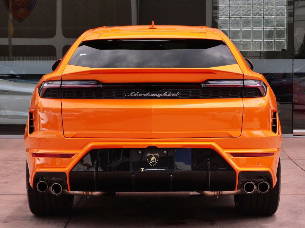 Used 2025 Lamborghini Urus SE SUV