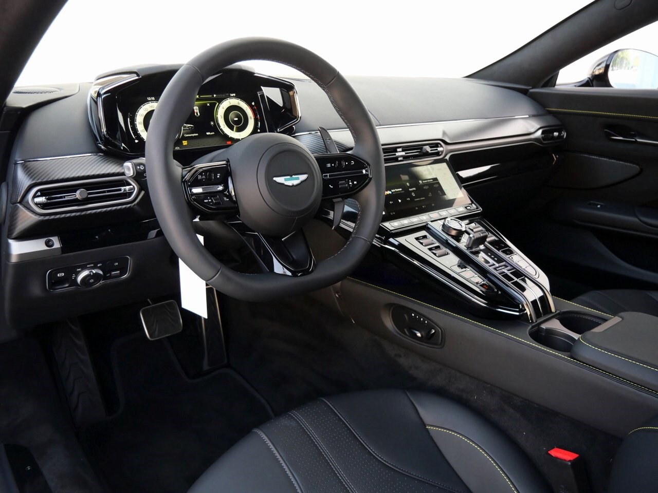 2026 Aston Martin Vantage AM6 photo 3