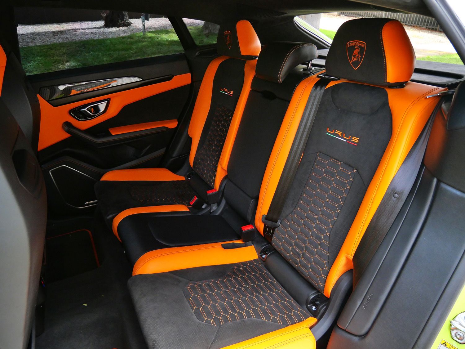 2022 Lamborghini Urus photo 5