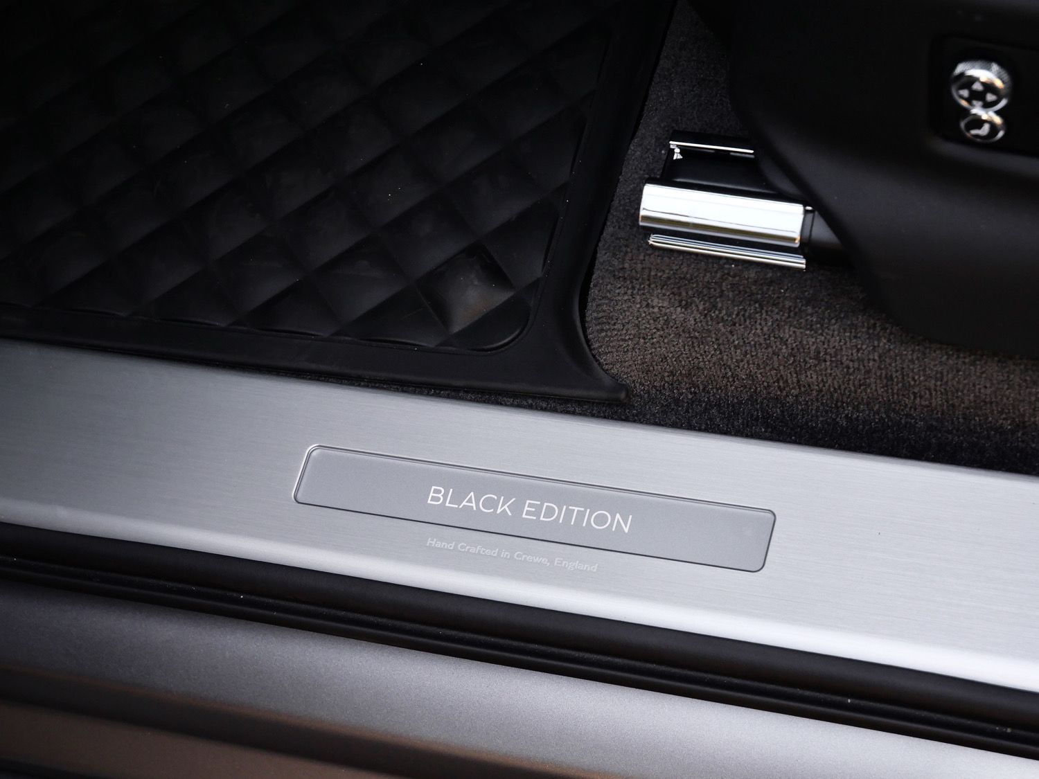 2025 Bentley Bentayga Black Edition - Photo 12