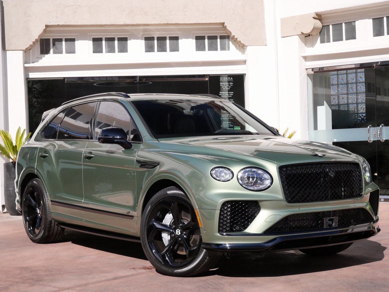 2025 Bentley Bentayga SUV 