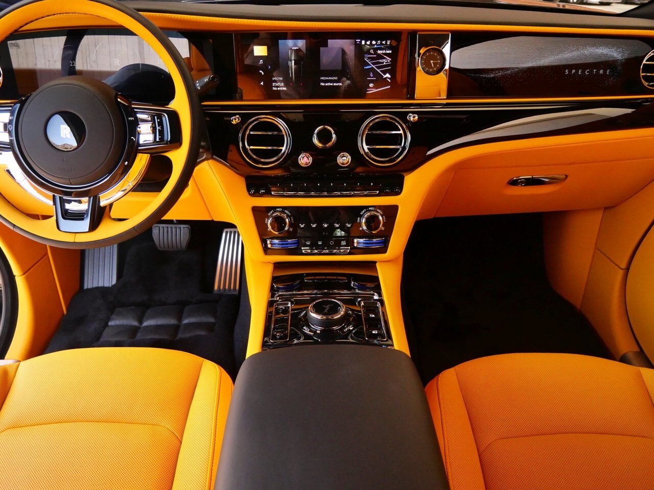 2025 Rolls Royce Spectre photo 4