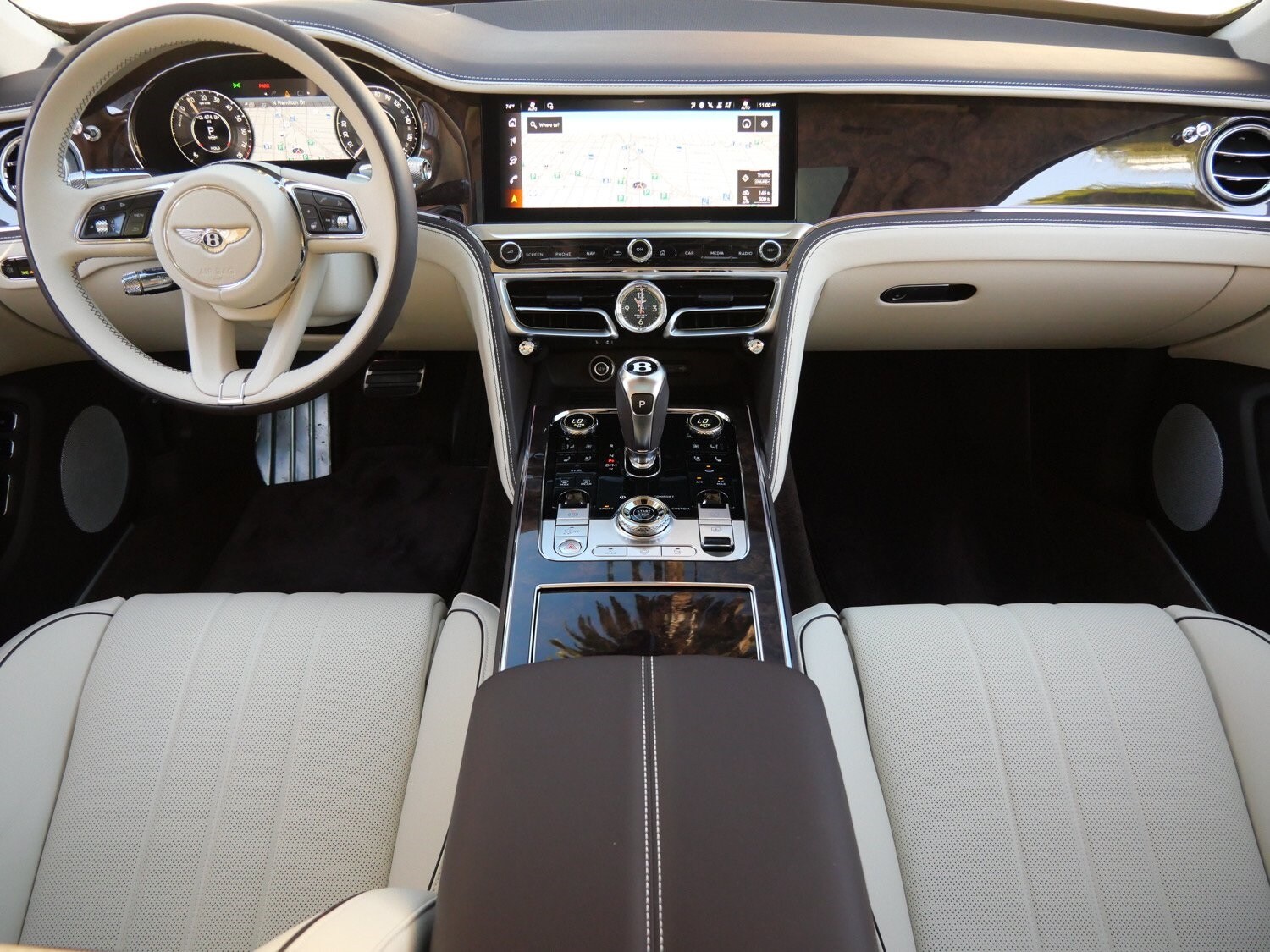 2026 Bentley Flying Spur photo 4