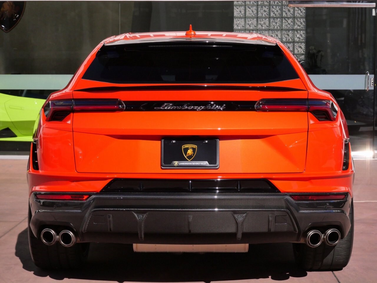2023 Lamborghini Urus Performante photo 4