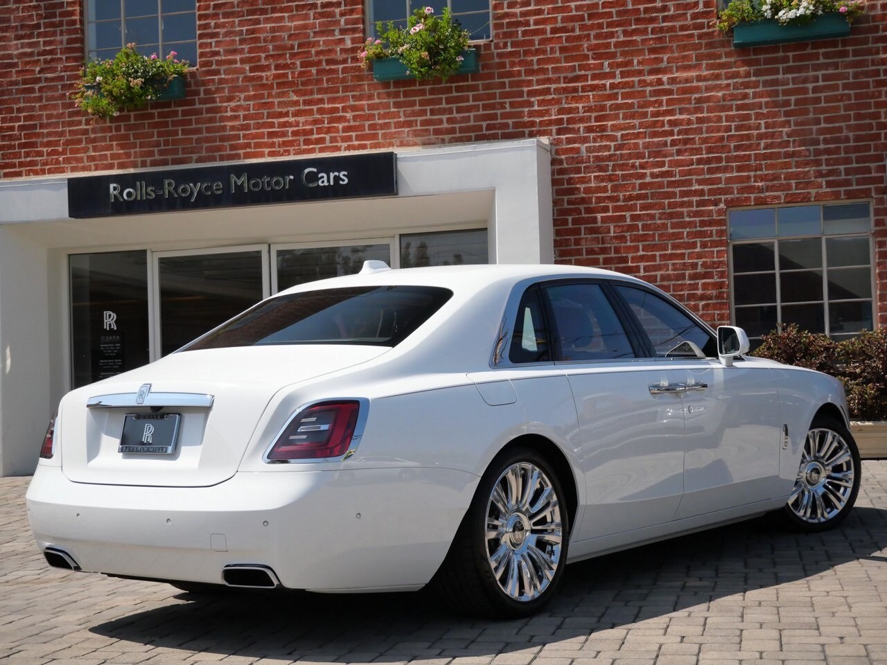 2021 Rolls Royce Ghost RR21 photo 2