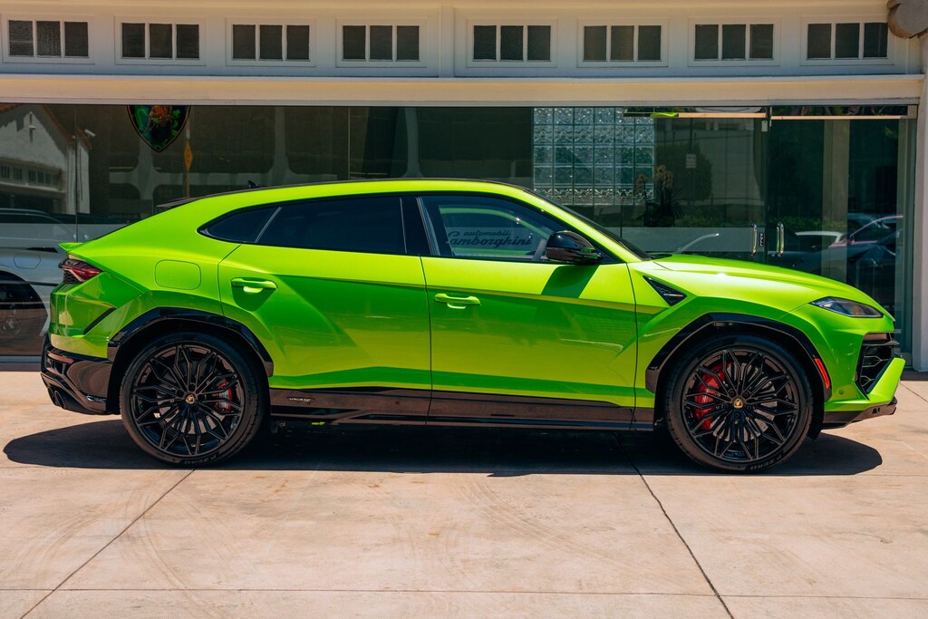 Used 2026 Lamborghini Urus SE SUV