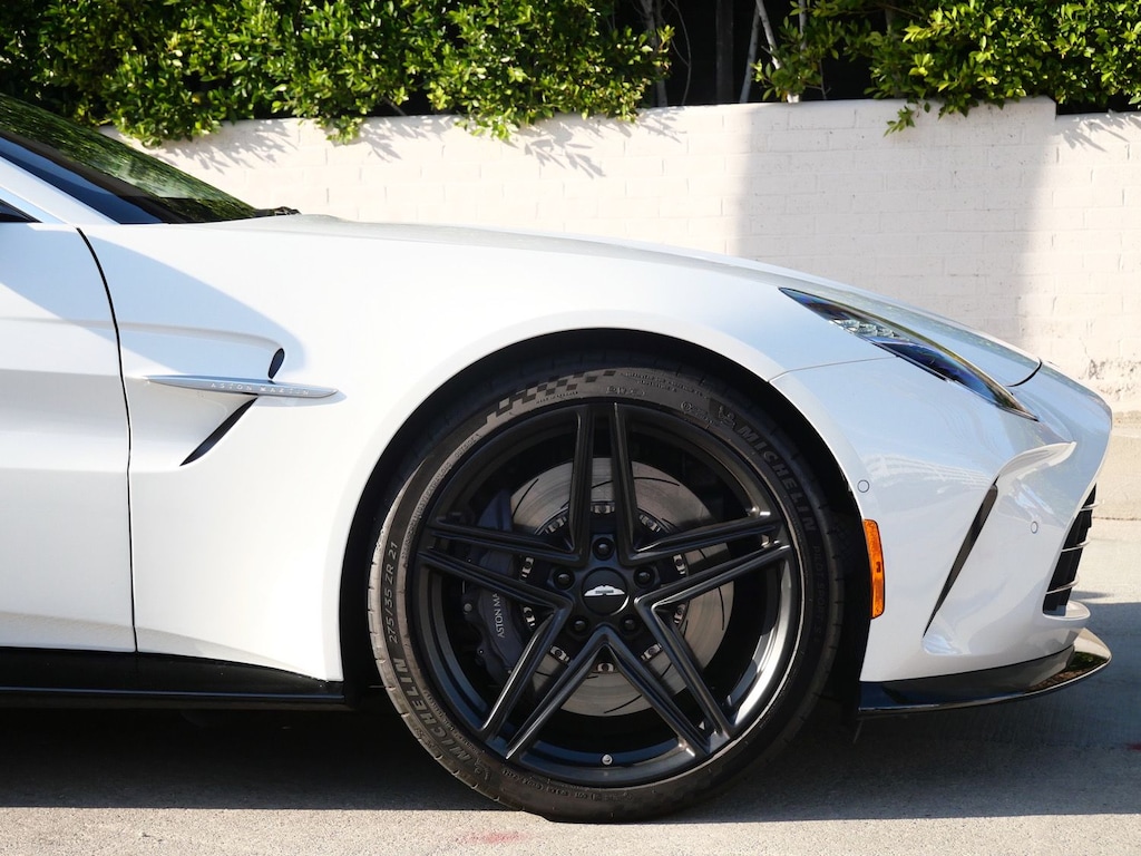 Used 2025 Aston Martin Vantage Coupe