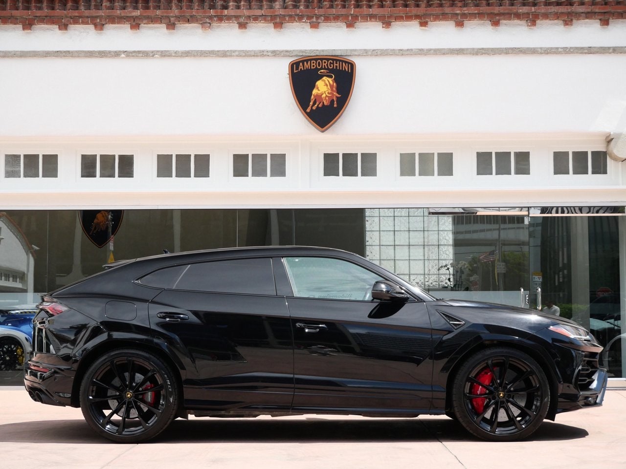 Certified 2022 Lamborghini Urus Base with VIN ZPBUA1ZL2NLA17172 for sale in Beverly Hills, CA